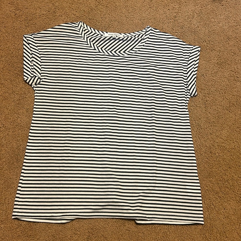 White and black striped t-shirt